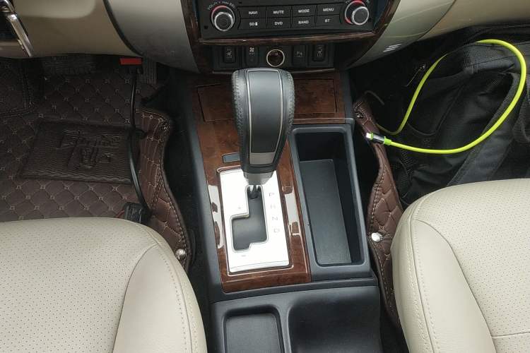 Used Mitsubishi Pajero Sport 2013 3.0L Automatic Two-Wheel Drive Luxury Edition