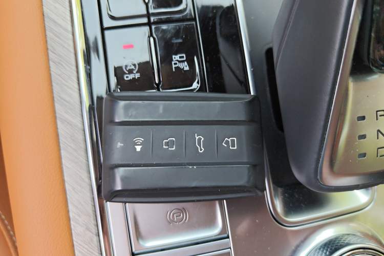 Used Tank 500 2022 3.0T Business Edition "Creation Realm" Design 5-Seater Vehicle Key