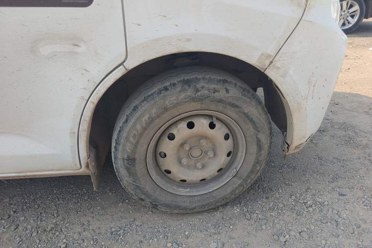 Used CHANGAN KAICHENG Ruixing EM60 2022 All-Electric Van 4498 mm Long Flat Roof Double-Swing Doors 2 Seats 60 kW 41.86 kWh
