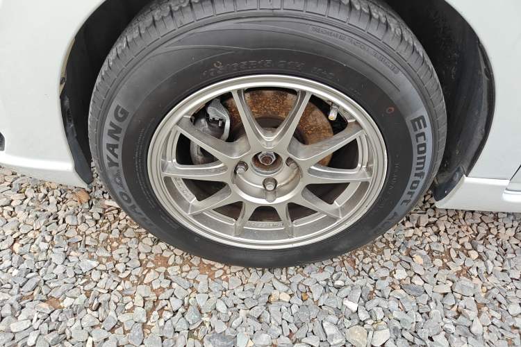 Used Honda LIFE 2021 1.5L CVT SPORT Heartbeat Edition Left Front Wheel Hub