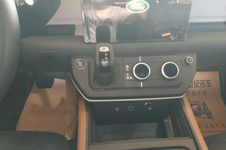 Used Land Rover Defender 2023 Facelift 110 3.0T P400 X-DYNAMIC HSE