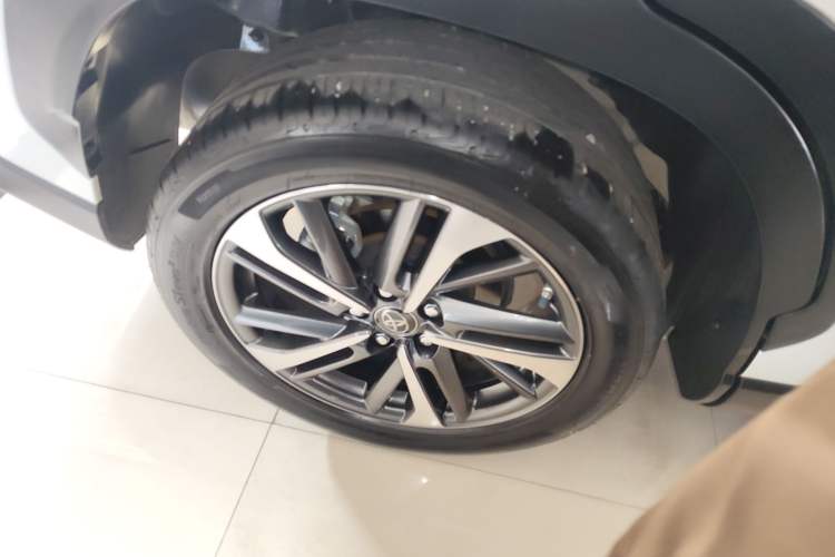 Used Toyota FRONTLANDER 2022 2.0L CVT Luxury PLUS Edition