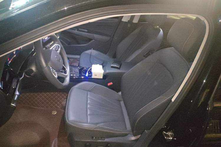 Used Volkswagen Passat 2025 Outstanding Model 330TSI Starry Elite Edition