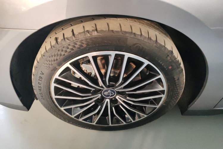 Used BYD Han 2022 DM-i 121KM Luxury Model
