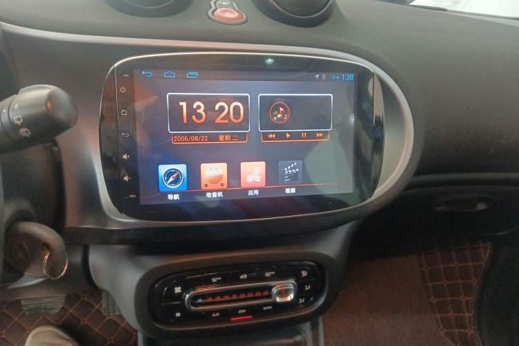 Used smart forfour 2016 1.0L 52 kW Passion Edition
