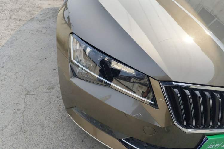 Used Skoda Superb 2016 TSI280 Manual Front-Drive Version
