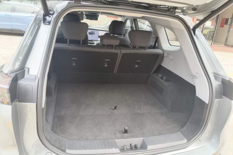 Used Chery Fengyun T8 2025 1.5T 130 km Luxury Edition 5-Seater Trunk