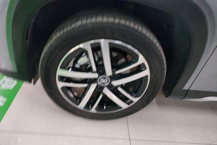 Used BYD Song L DM-i 2024 112 km Leading Edition Left Front Wheel Hub