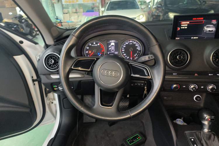 Used Audi A3 2017 Limousine 35 TFSI Ambition Edition
