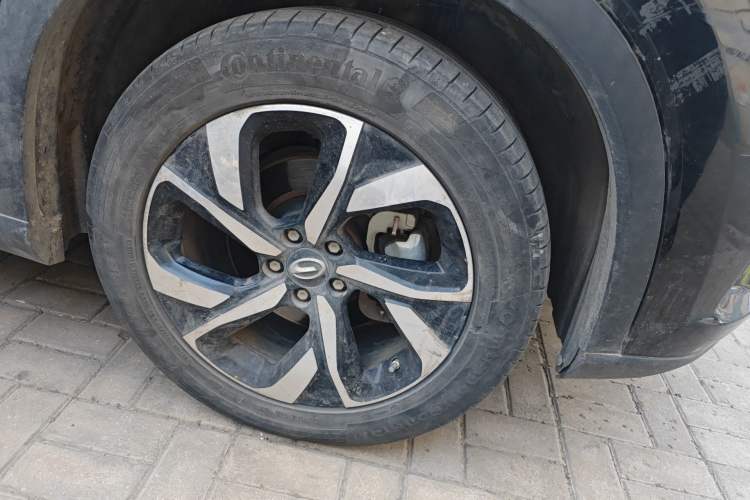 Used GAC Trumpchi GS5 2019 235T Automatic Luxury Edition Right Front Wheel Hub