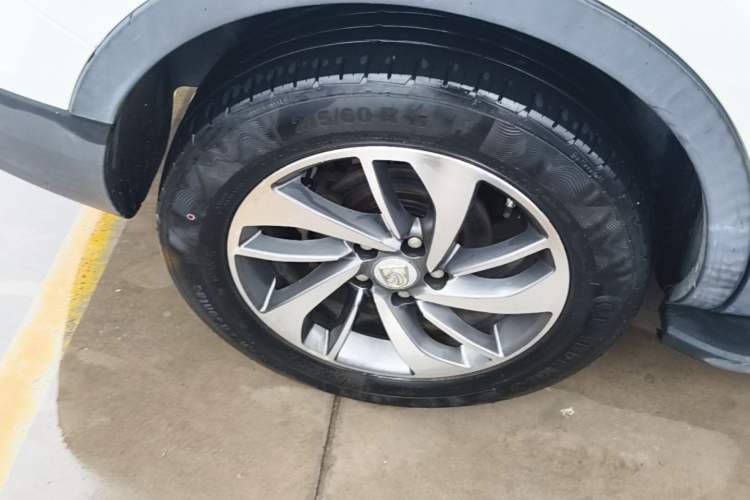 Used Baojun 560 2015 1.8L manual luxury version