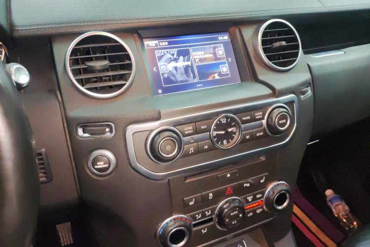 Used Land Rover Discovery 2016 3.0 SC Obsidian Black Heritage Edition SE