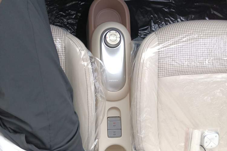 Used Wuling Hongguang MINIEV 2025 Four-Door Version Premium Edition