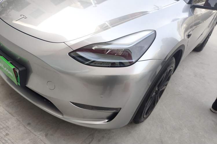 Used Tesla Model Y 2023 Long-Range All-Wheel-Drive Version