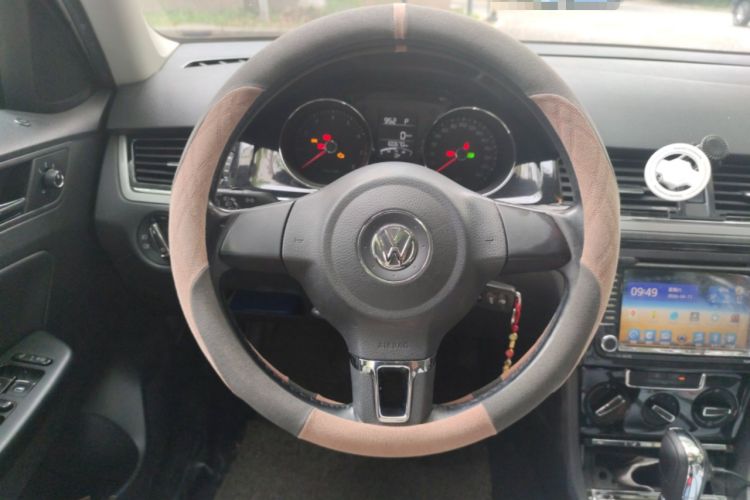Used Volkswagen Bora 2014 1.6L Automatic Comfort Model Steering Wheel