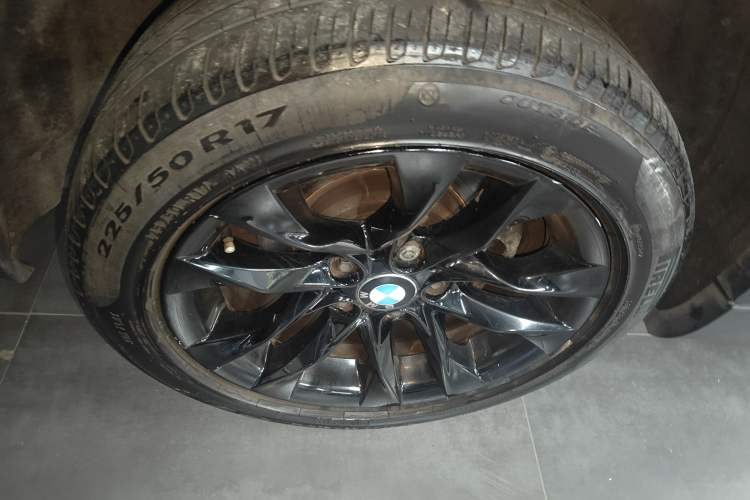 Used BMW X1 2014 sDrive18i Leading Model