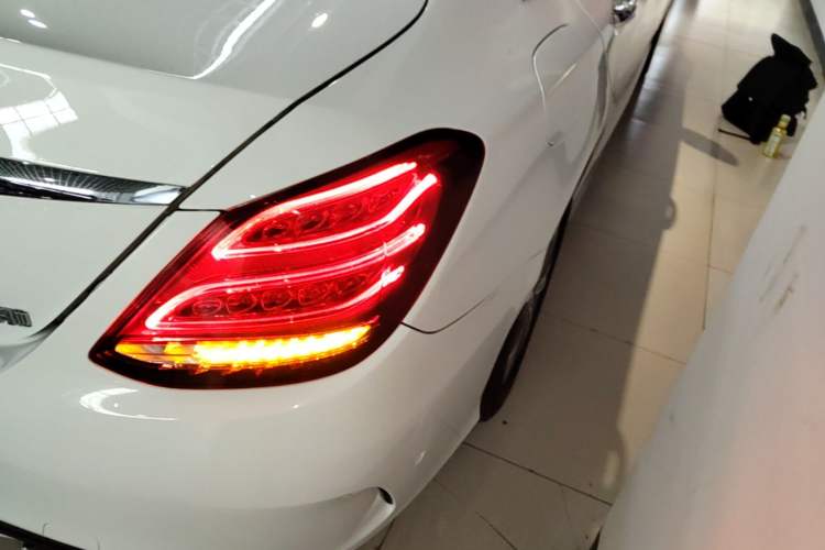 Used Mercedes-Benz C-Class 2017 Facelift C 200 L Sport Edition
