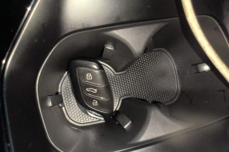 Used MG 5 2021 180 DVVT CVT Youth Luxury Edition Vehicle Key