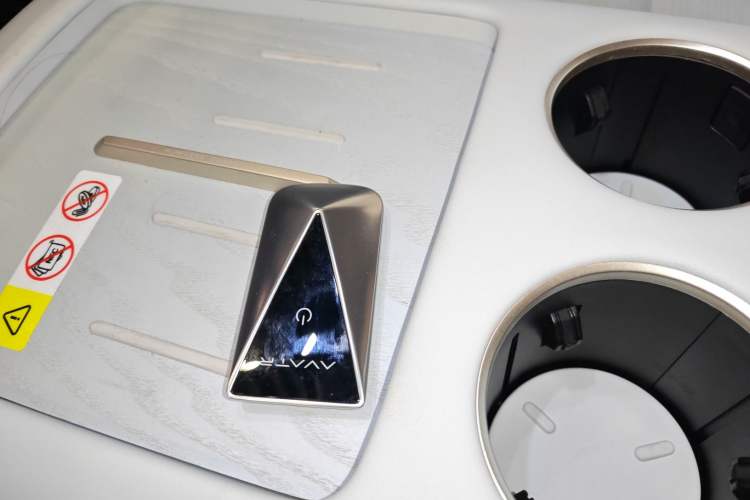 Used Avatr 07 2024 Ultra Range-Extended Four-Wheel Drive
