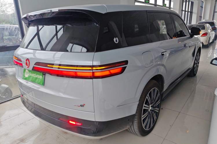 Used Denza N9 2025 Flagship Model Rear Right 45 Deg