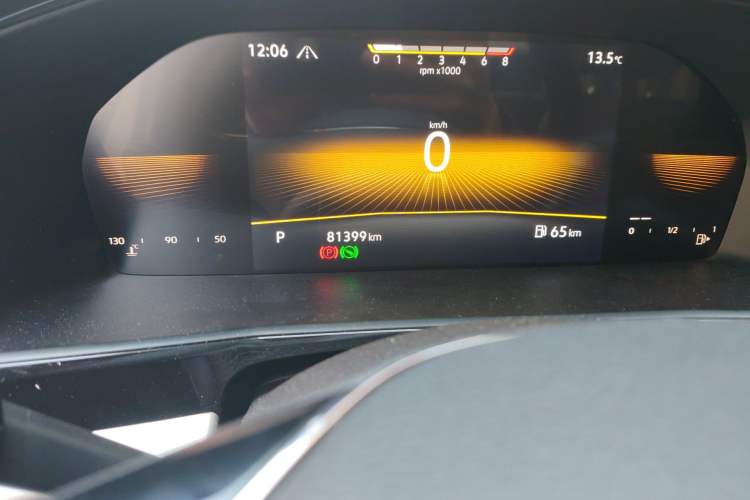 Used Volkswagen Lavida 2022 280TSI DSG Luxury Edition Odometer Close Up