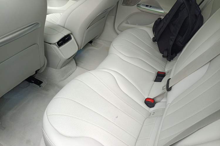 Used Mercedes-Benz EQE 2022 350 First Edition Special Version