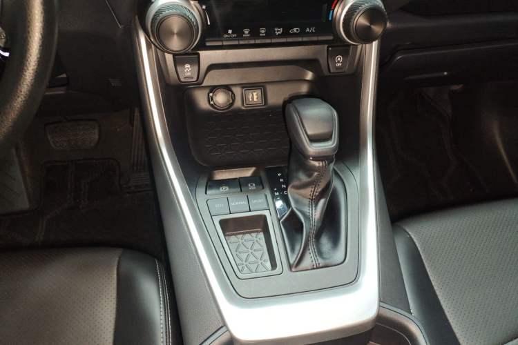 Used Toyota RAV4 2023 2.0L CVT Two-Wheel Drive Urban Edition