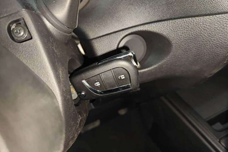 Used Toyota Corolla Cross 2026 Model 2.0L Pioneer Edition
