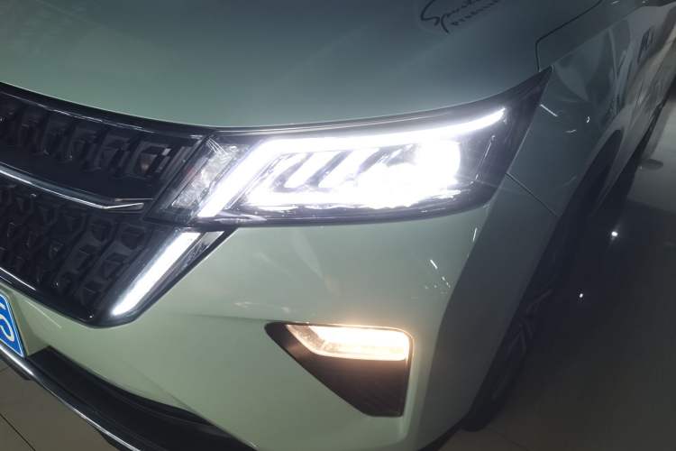 Used Wuling Asta 2021 1.5T CVT Star曜 Edition Left Front Headlight