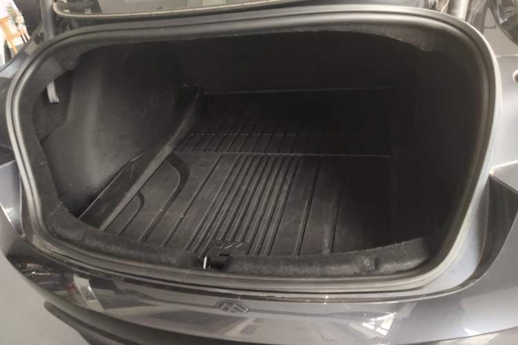 Used Tesla Model 3 2023 Rear-Wheel-Drive Version Trunk