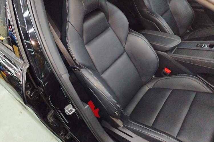 Used Lynk & Co 03 2023 1.5TD DCT JingPlus Right Front Seat