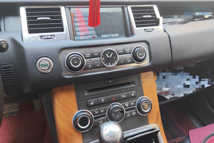 Used Land Rover Range Sport 2010 3.0 TDV6 HSE Diesel Edition Audio And AC Panel