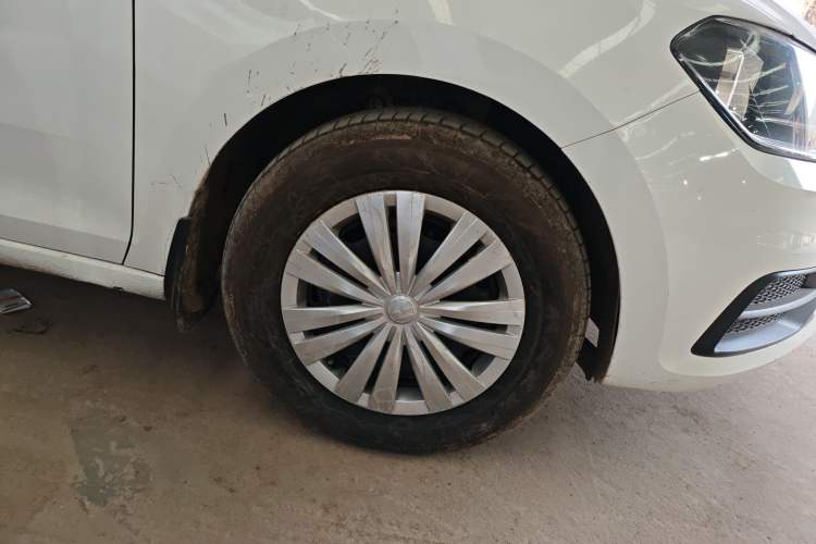 Used Volkswagen Santana 2019 1.5L Automatic Fashion Edition China VI Right Front Wheel Hub