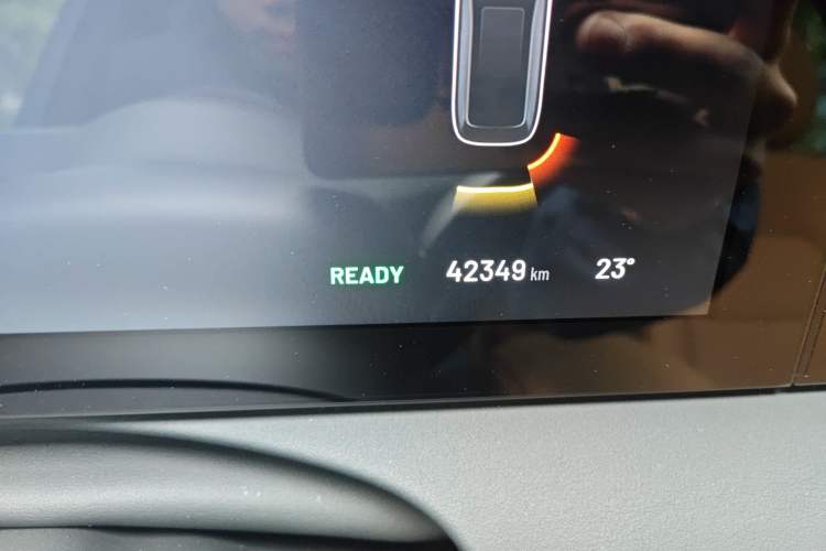 Used Li Auto ONE 2021 Extended-Range 6-Seater Version Odometer Close Up