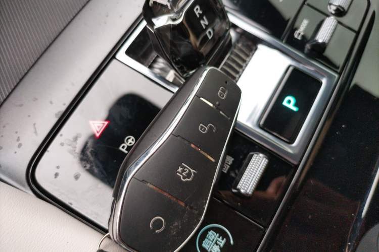 Used BYD Song PLUS New Energy 2025 EV Intelligent Driving Edition 520km Luxury Model Vehicle Key