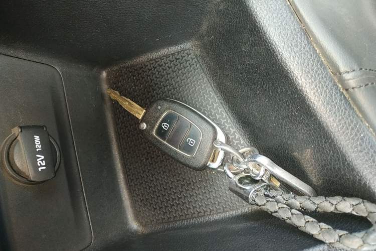 Used Hyundai Verna (older generation) 2020 1.4L Manual GL Refreshed Edition Interior 1