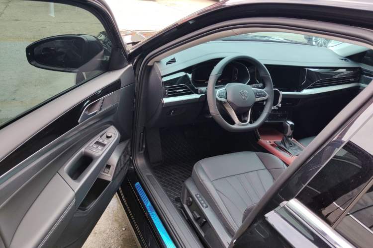 Used Volkswagen Passat 2026 Model, Outstanding 380TSI Xingkong Longteng Edition
