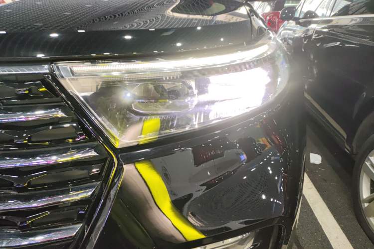 Used Ford Explorer 2020 EcoBoost 285 4x4 Trend Edition 7-Seater Left Front Headlight