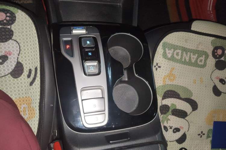 Used Hyundai Tucson 2023 Tucson L 1.5T Automatic Two-Wheel Drive DLX Luxury Edition Gear Lever