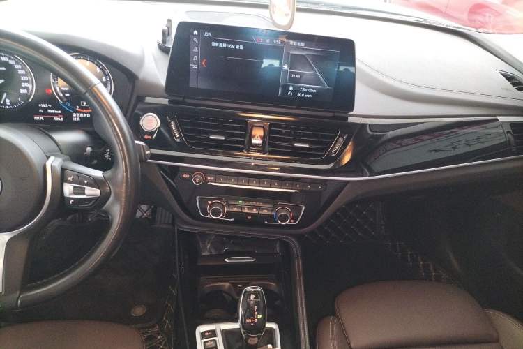 Used BMW 1 Series 2023 120i M Sport Night Edition Audio And AC Panel