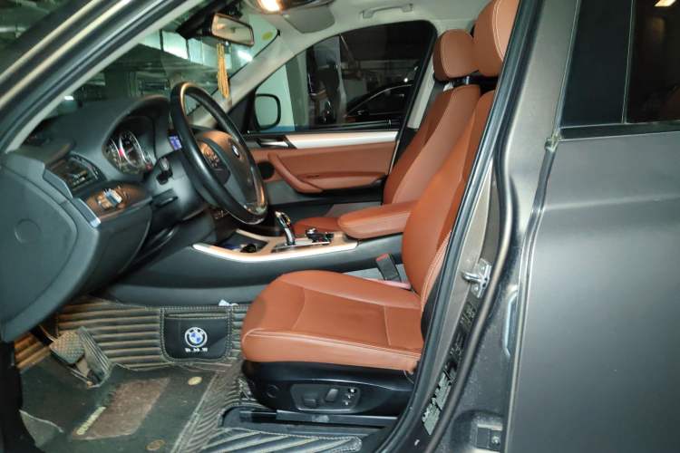 Used BMW X3 2011 xDrive28i Leading Model Left Front Seat