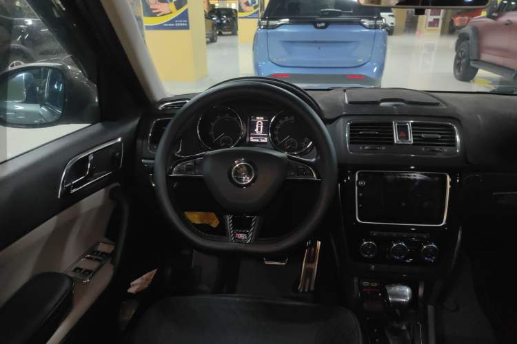 Used Skoda Yeti 2016 1.4TSI DSG Advanced Edition Steering Wheel