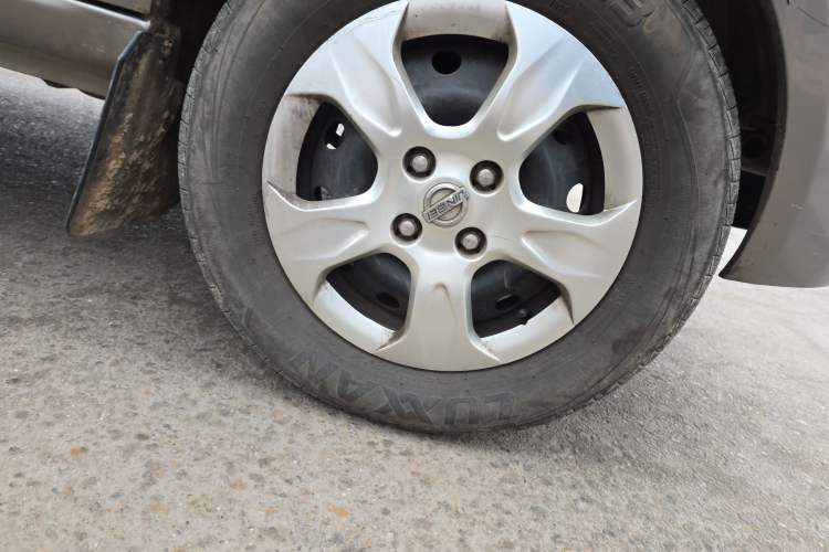 Used Jinbei Hiace X30 2022 1.5L Cargo Version China VI SWC15M Right Front Wheel Hub