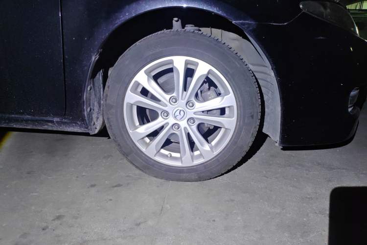 Used Mazda 6 2015 2.0L Automatic Fashion Edition Right Front Wheel Hub