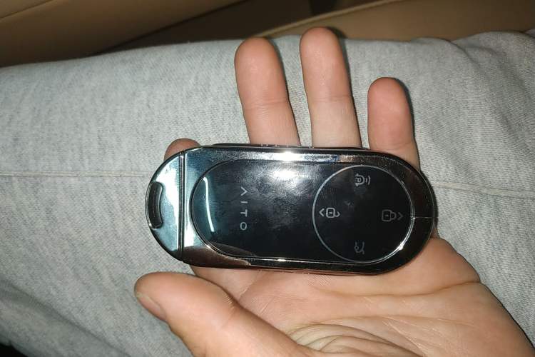 Used Hima AITO M8 2025 Extended-Range Max Version 37 kWh 6-Seater
