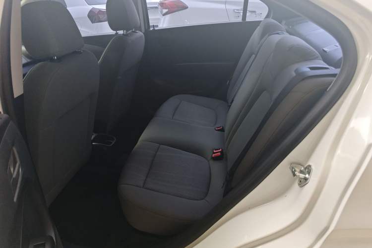 Used Chevrolet Aveo Sonic 2014 Sedan 1.4SL AT Fashion Edition Left Rear Seat