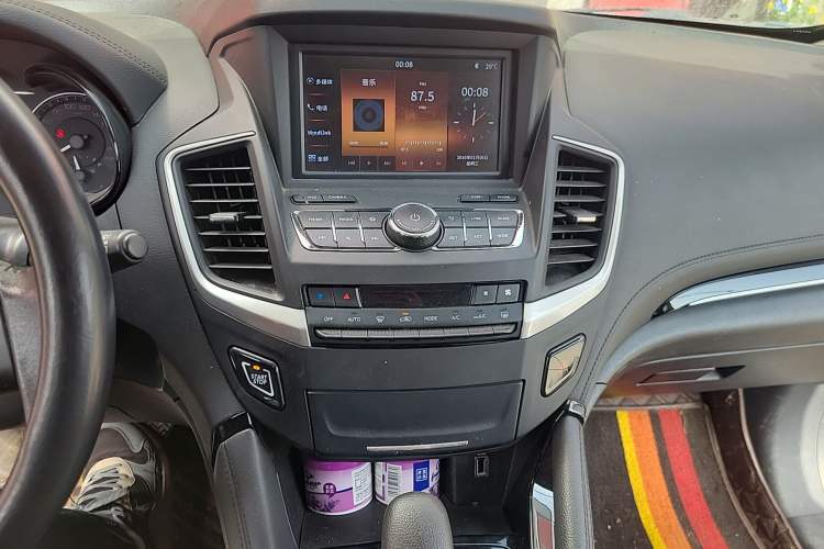 Used Dongfeng Aeolus AX7 2018 Classic 1.6T Automatic Luxury Model
