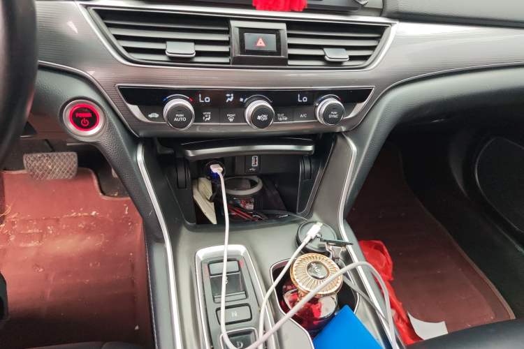 Used Honda Accord 2018 Rui Hybrid 2.0L Rui Ling Version China V Audio And AC Panel