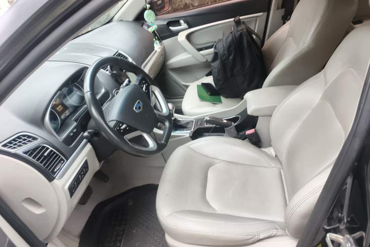 Used Geely Auto Emgrand 2014 Sedan 1.3T CVT Prestige Model Left Front Seat