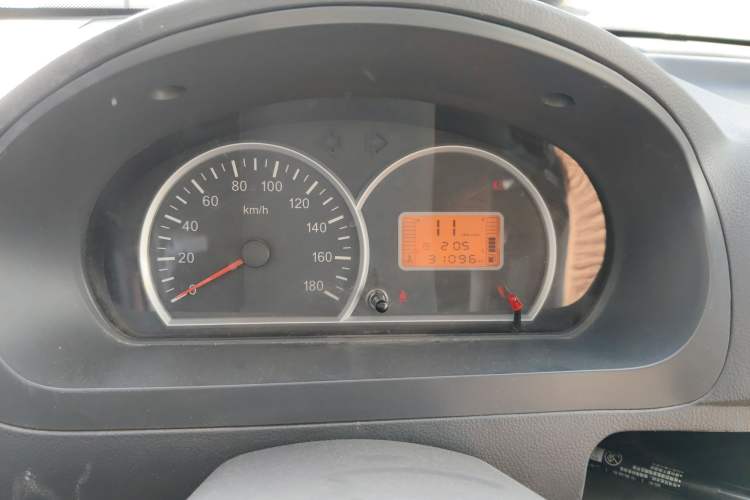 Used BAIC Weiwang 306 2016 1.2L Basic Version 5 Seats A12 China V Emission Standard